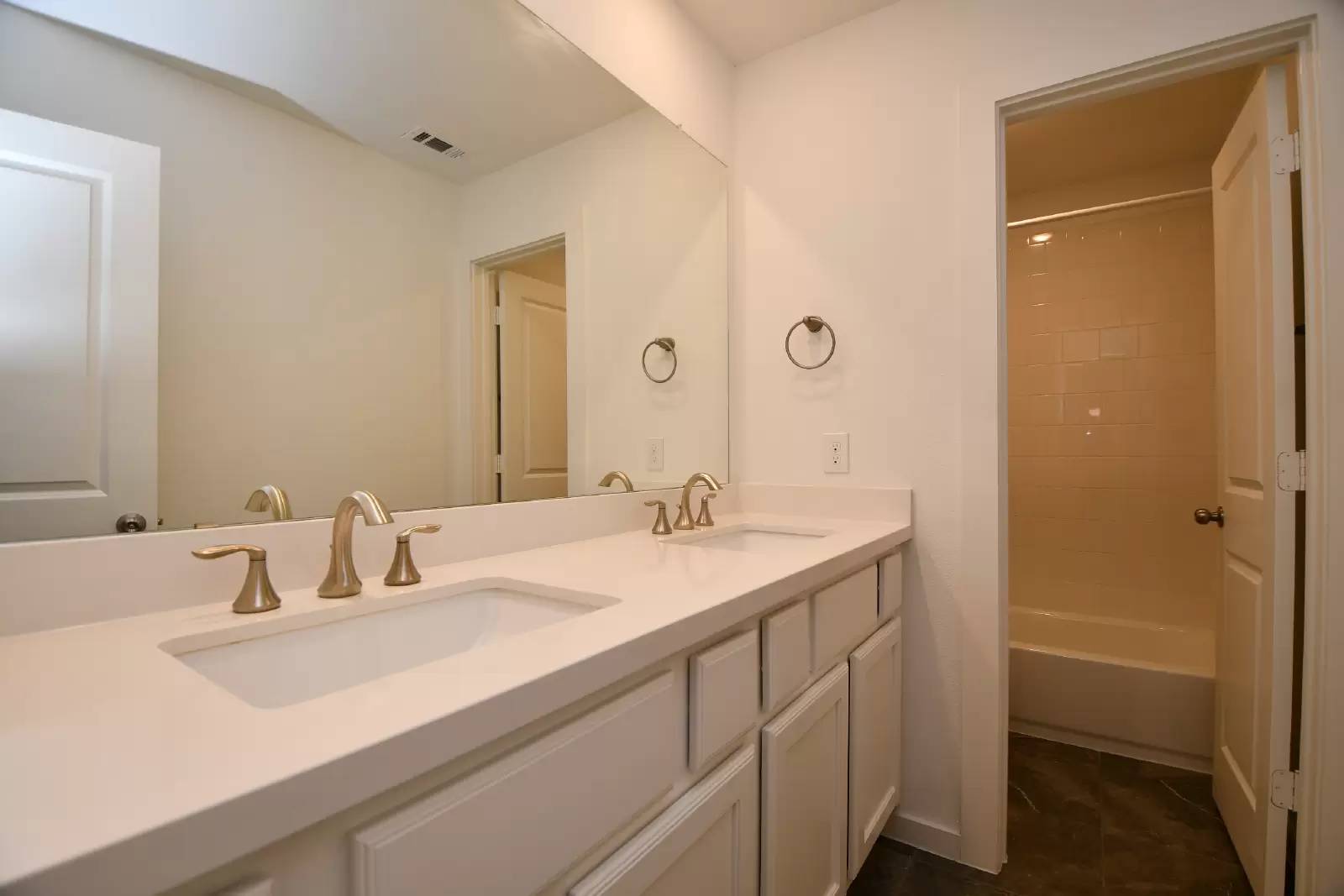 Property Image 73