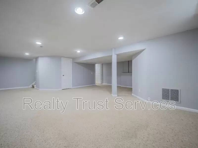 Property Image 76