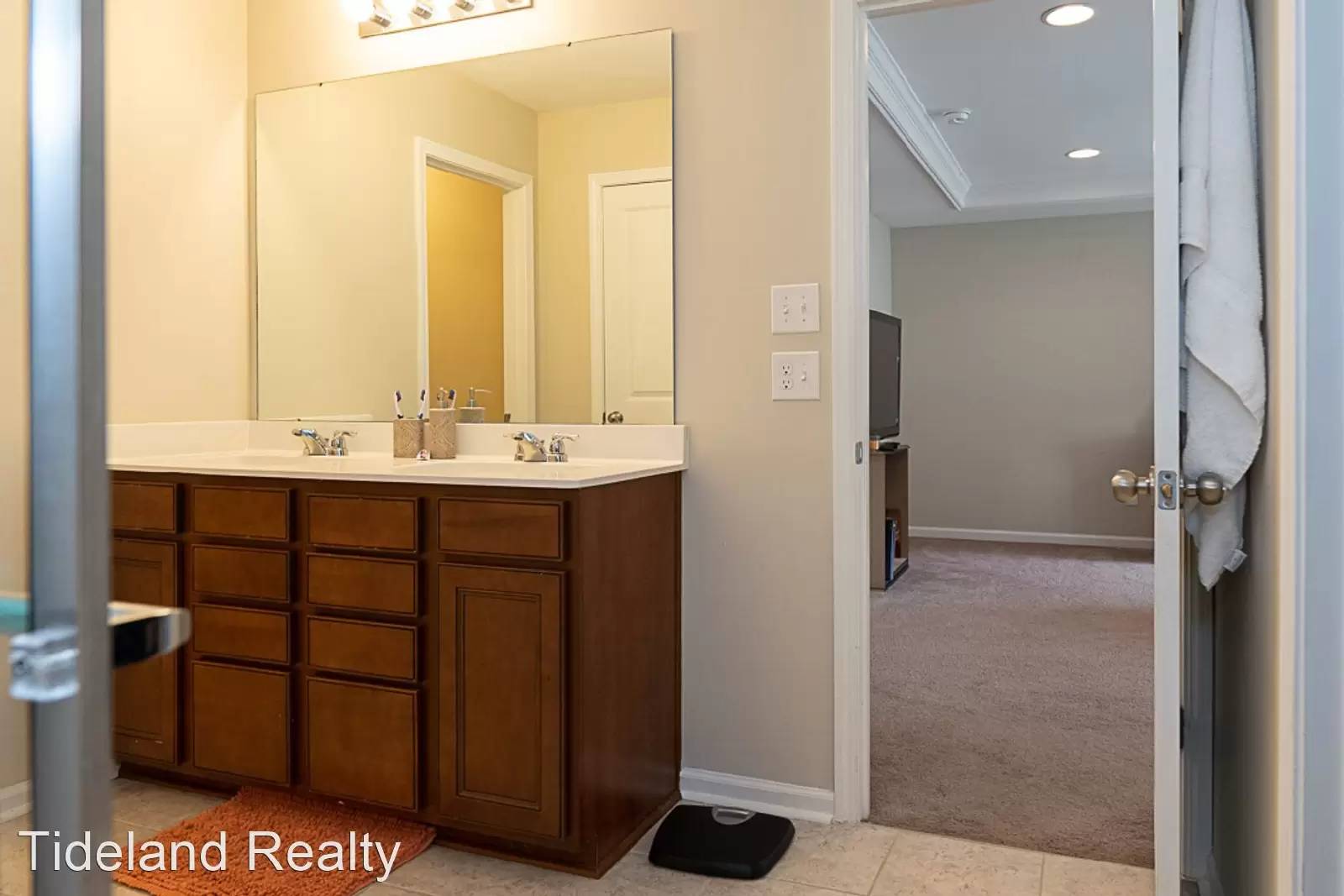 Property Image 100