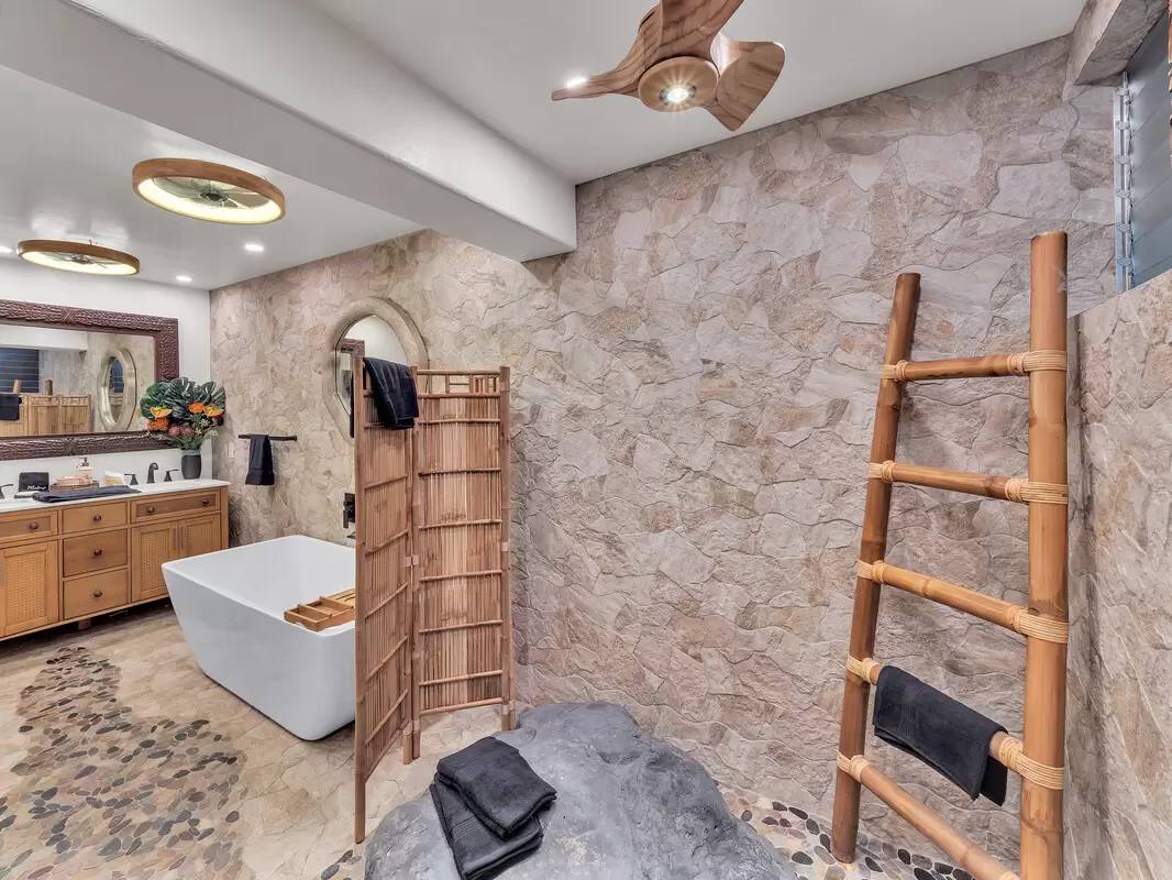 Property Image 105