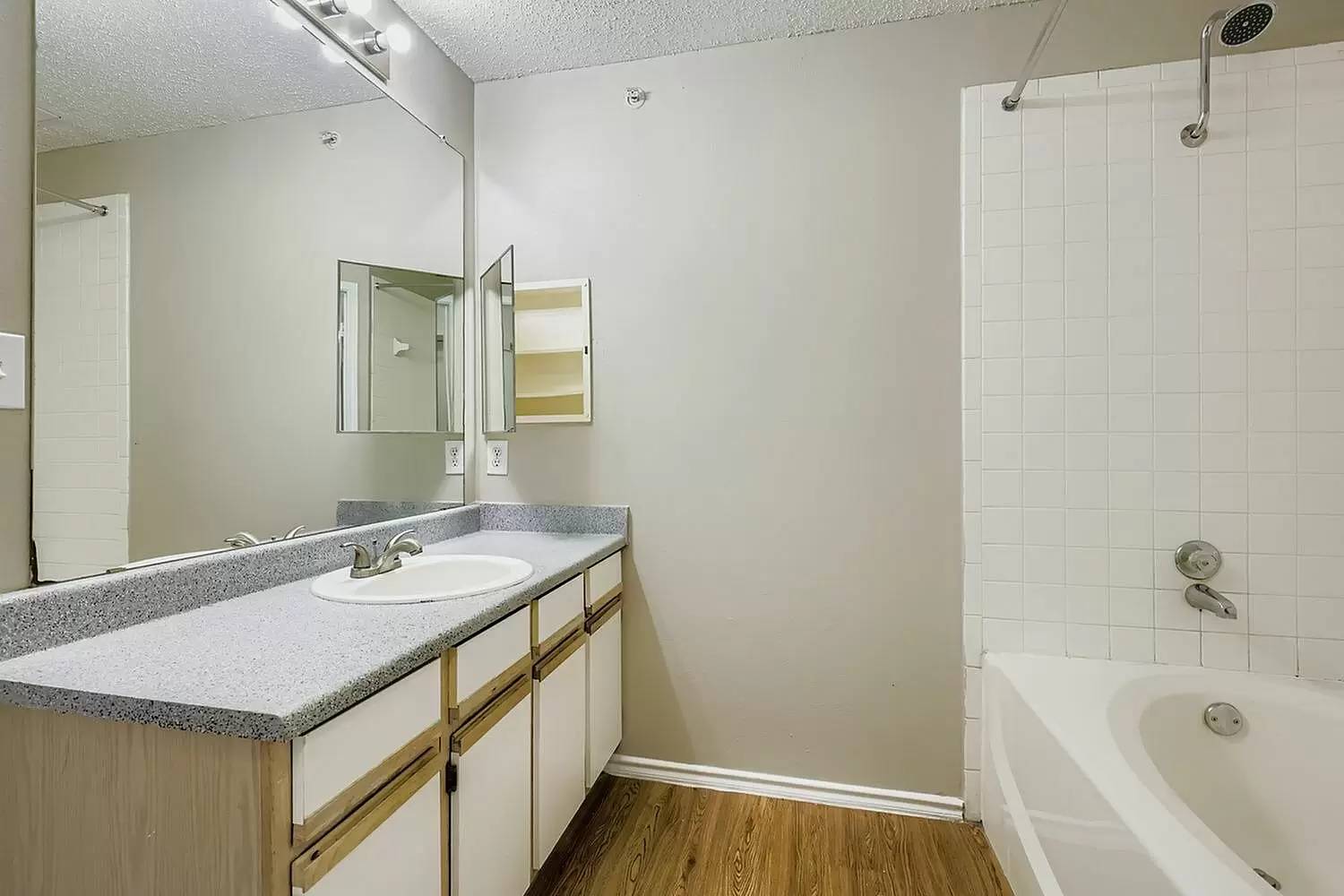 Property Image 72