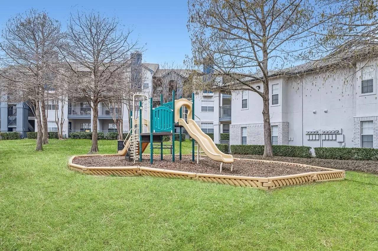 Property Image 80