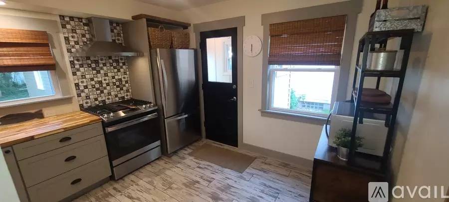 Property Image 6