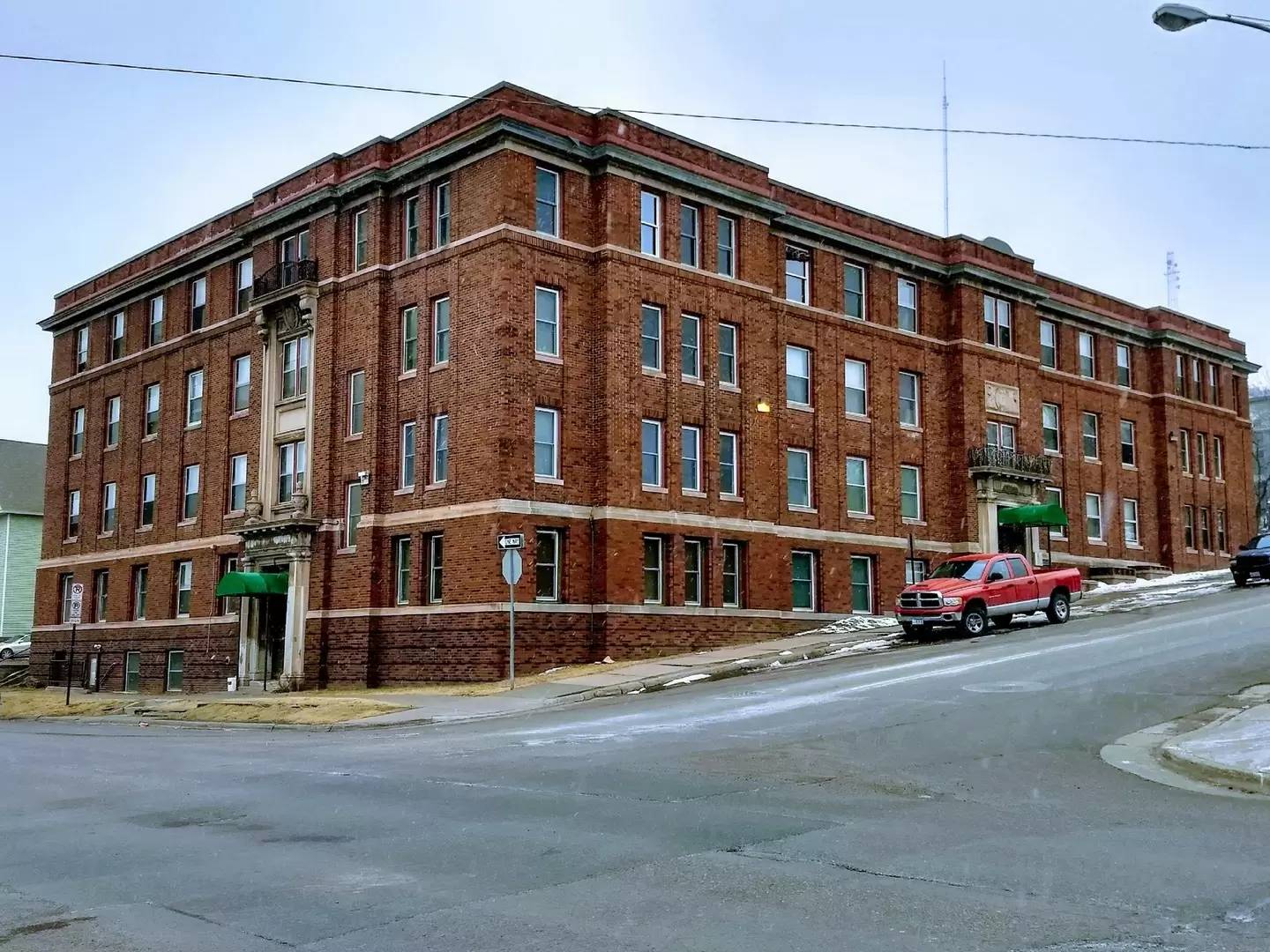 Property Image 4