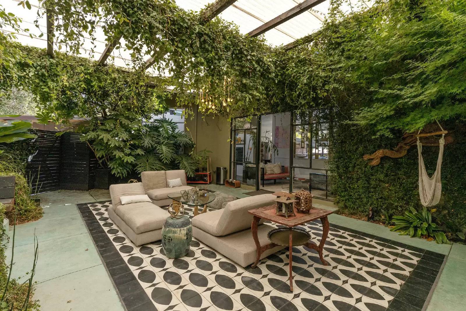 Property Image 44
