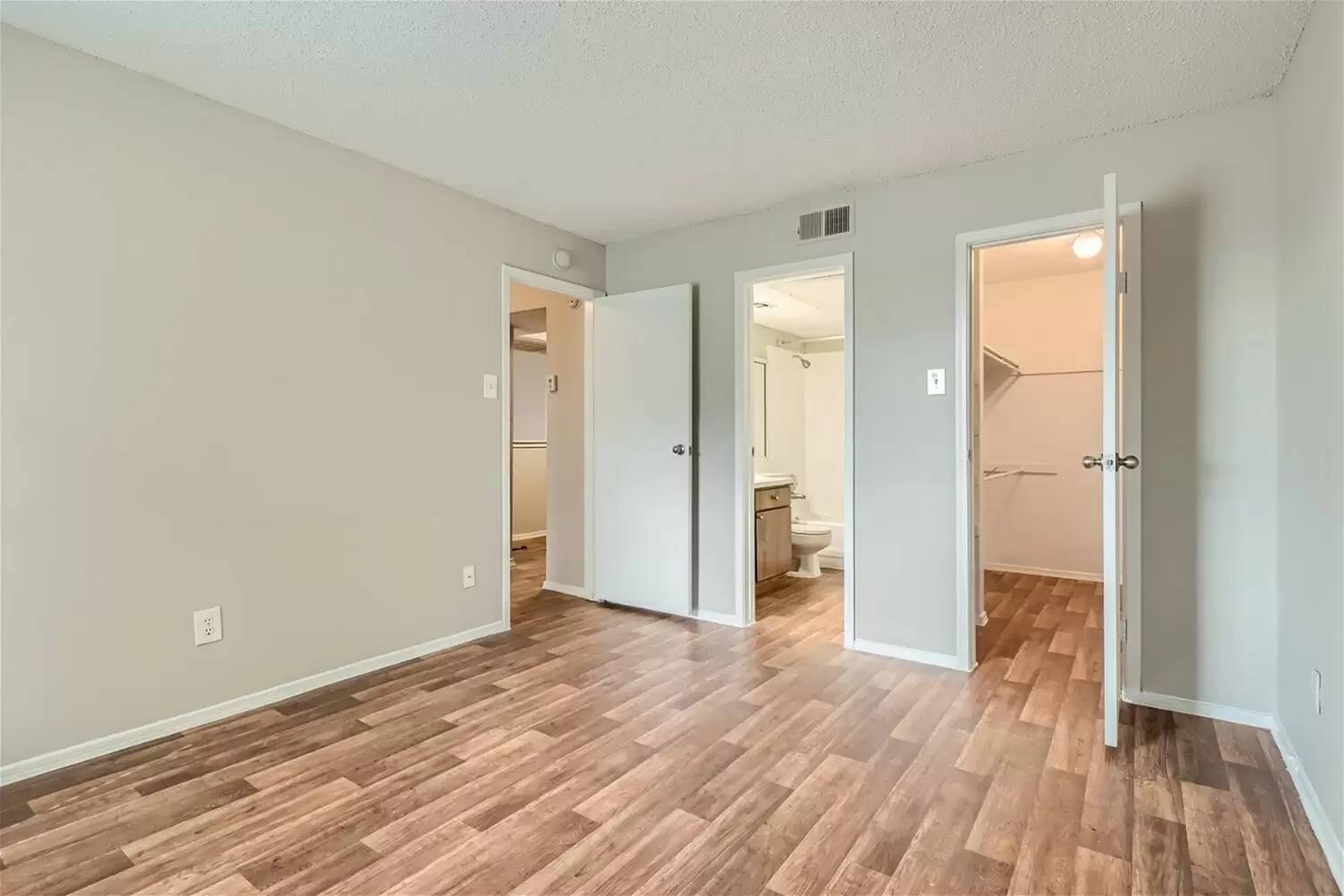 Property Image 125