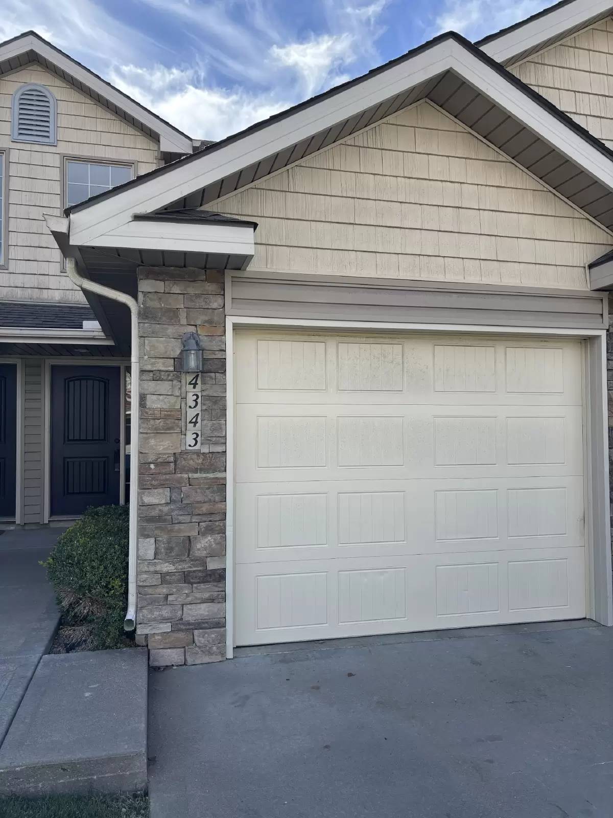 4343 Ne 83rd St Kansas City Mo 64119 Is A 3 Bedroom Apartment For