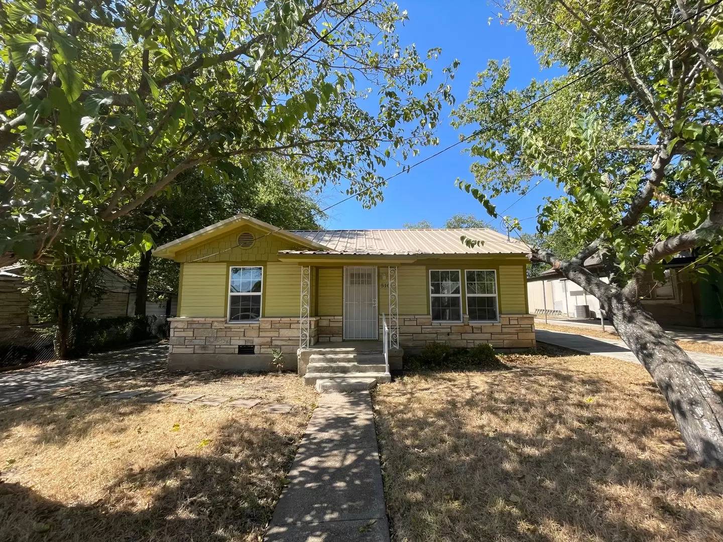 Property Image 1
