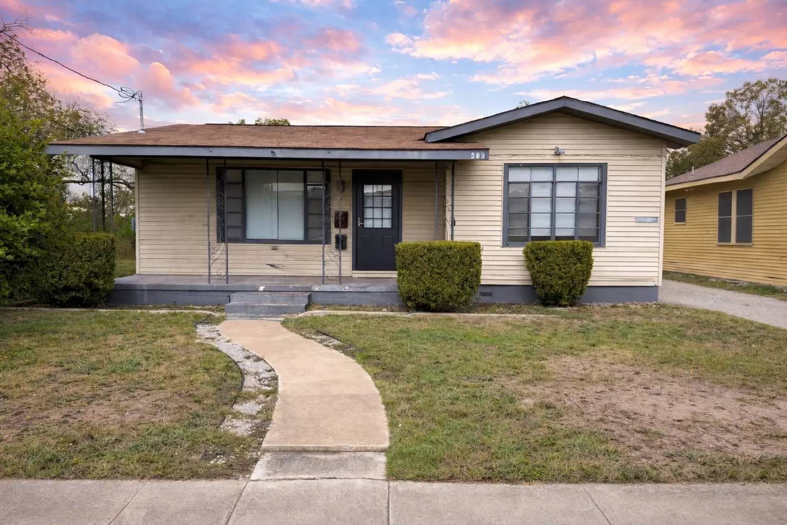 Property Image 1