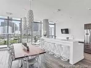Property Image 100