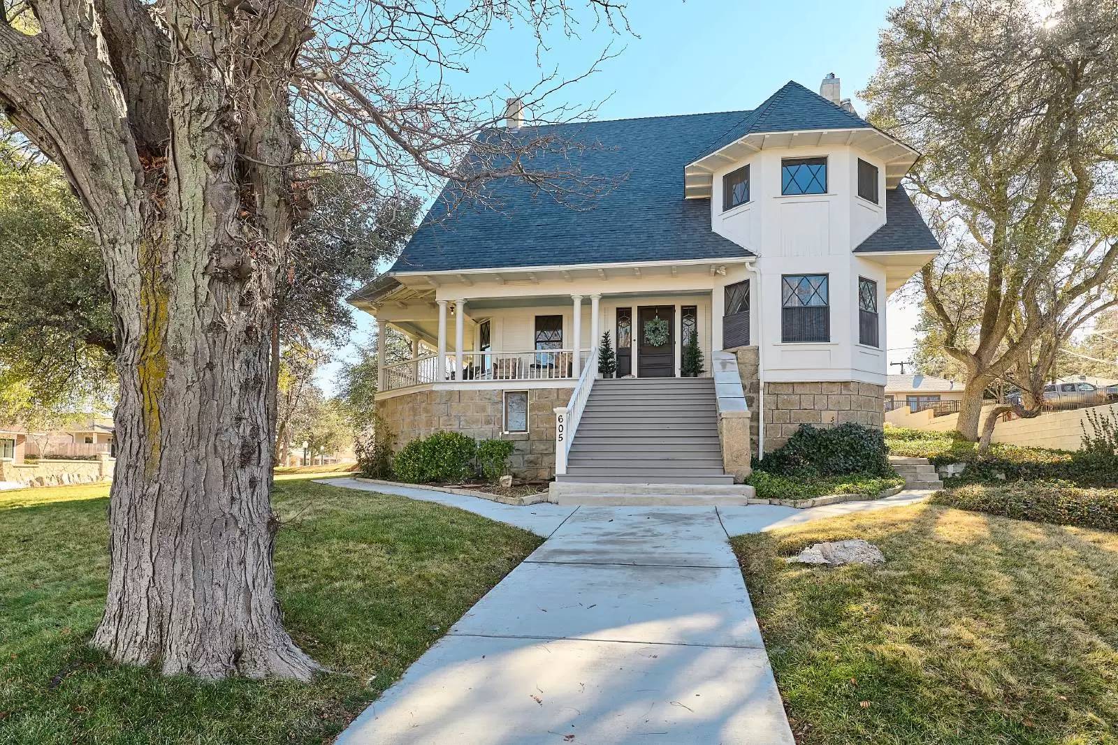 Property Image 4