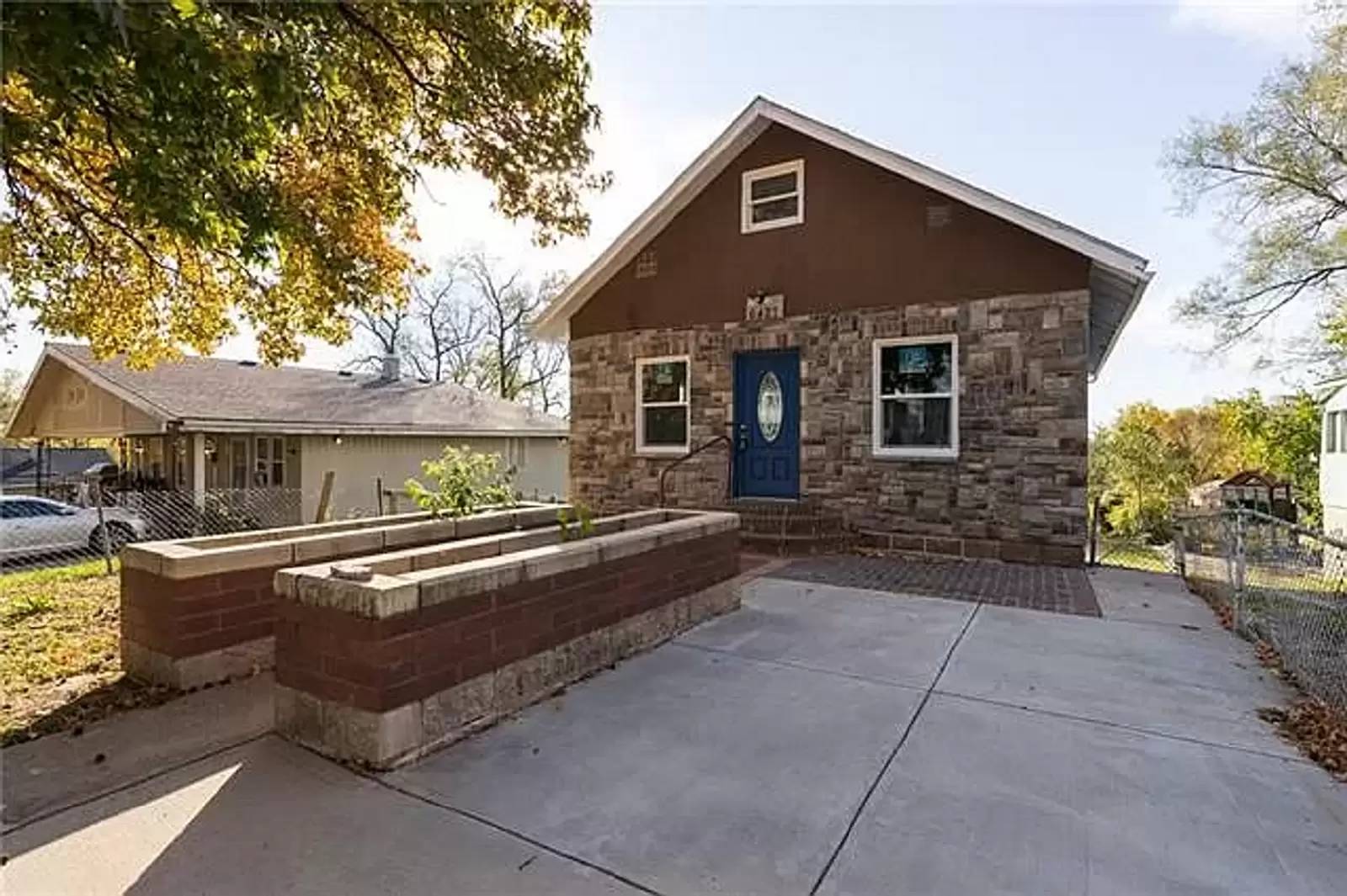 Property Image 1