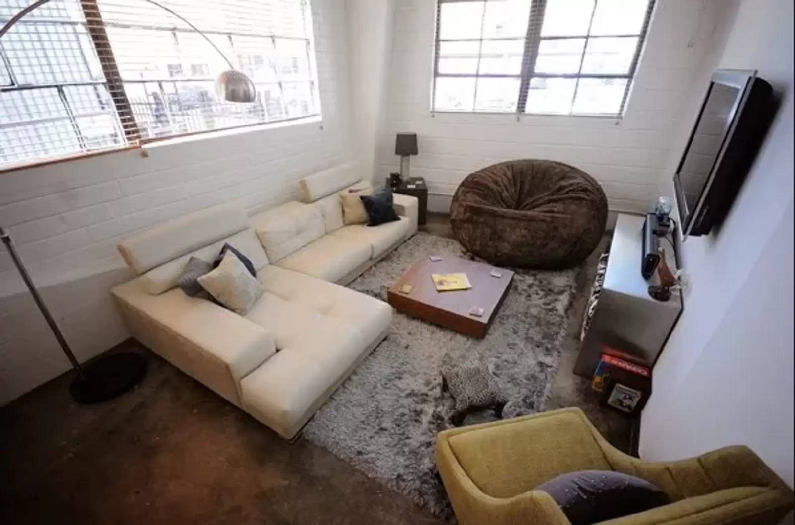 Property Image 4