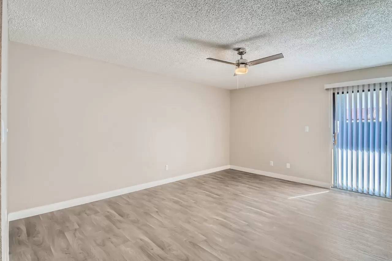 Property Image 102