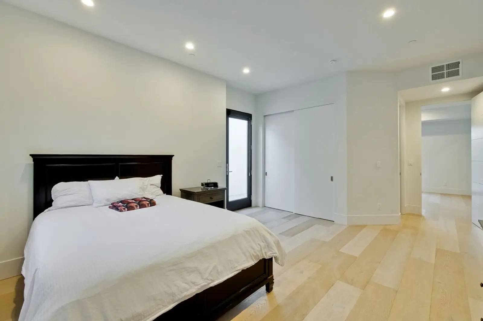 Property Image 79