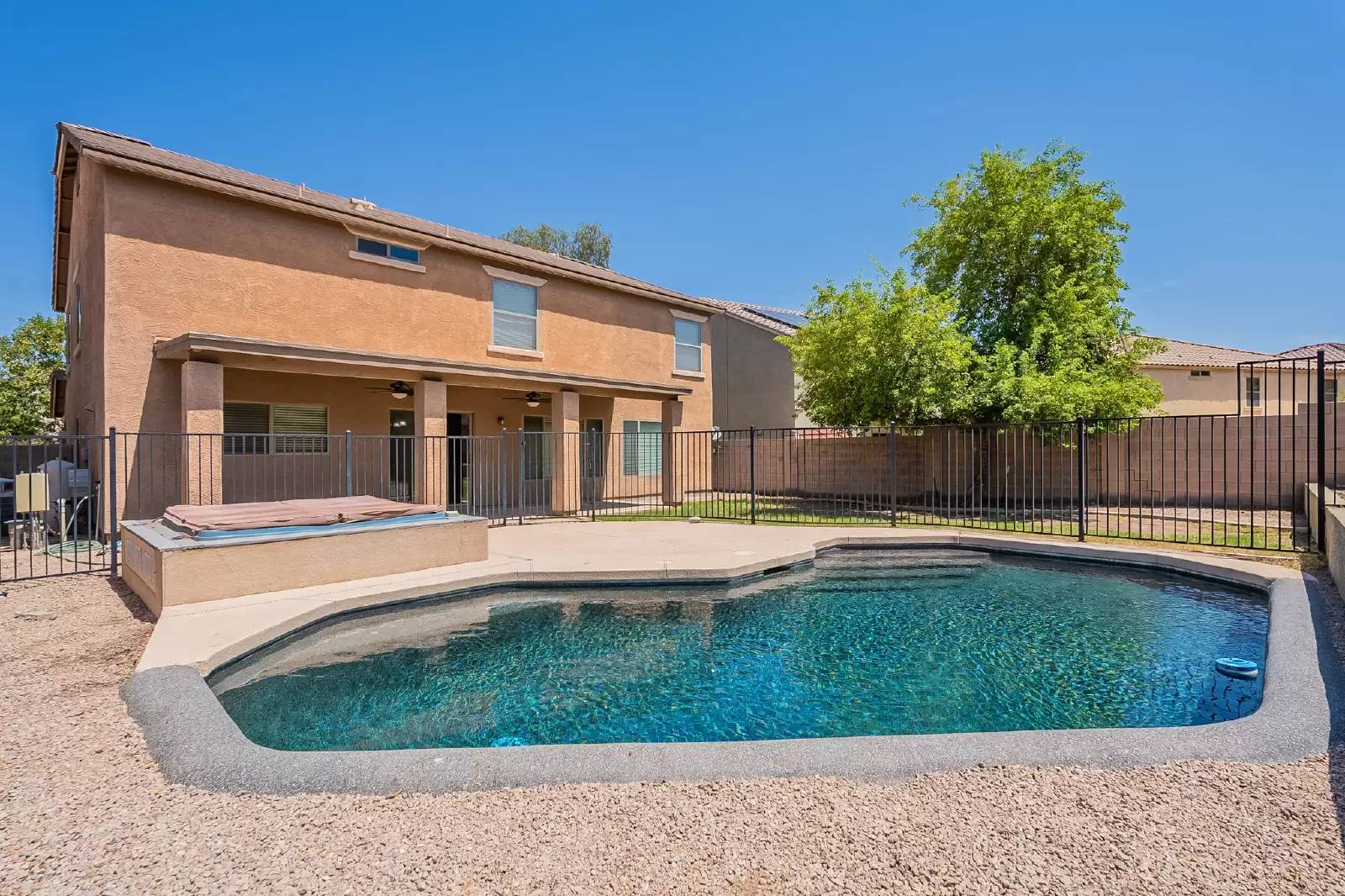 Property Image 4