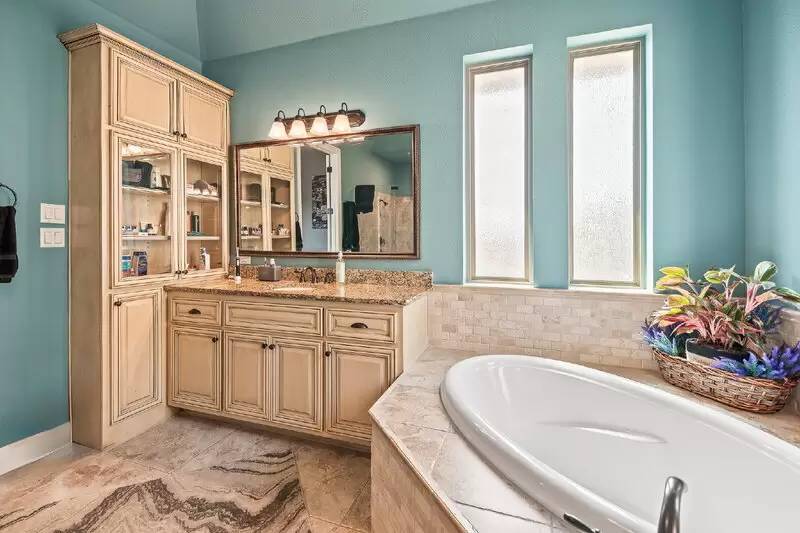 Property Image 48