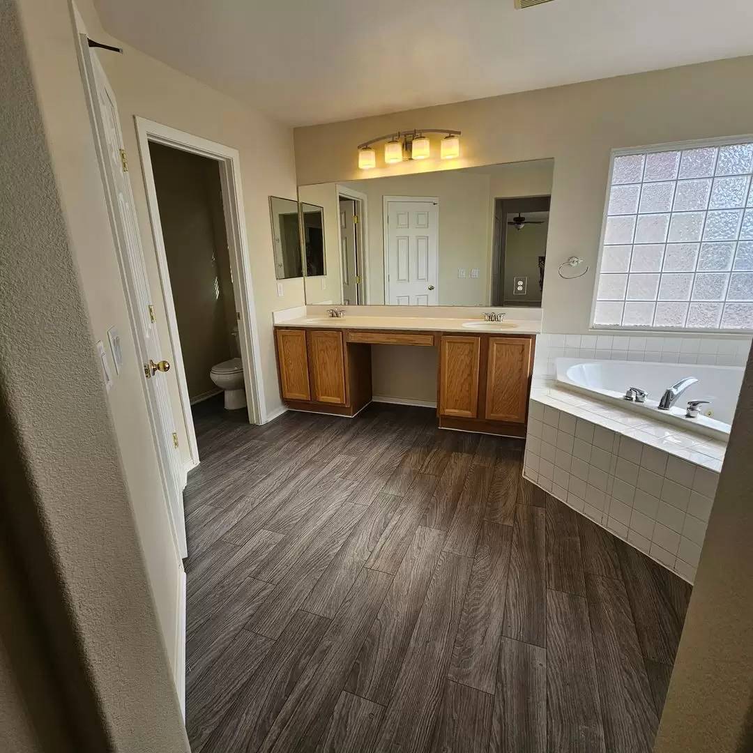 Property Image 70
