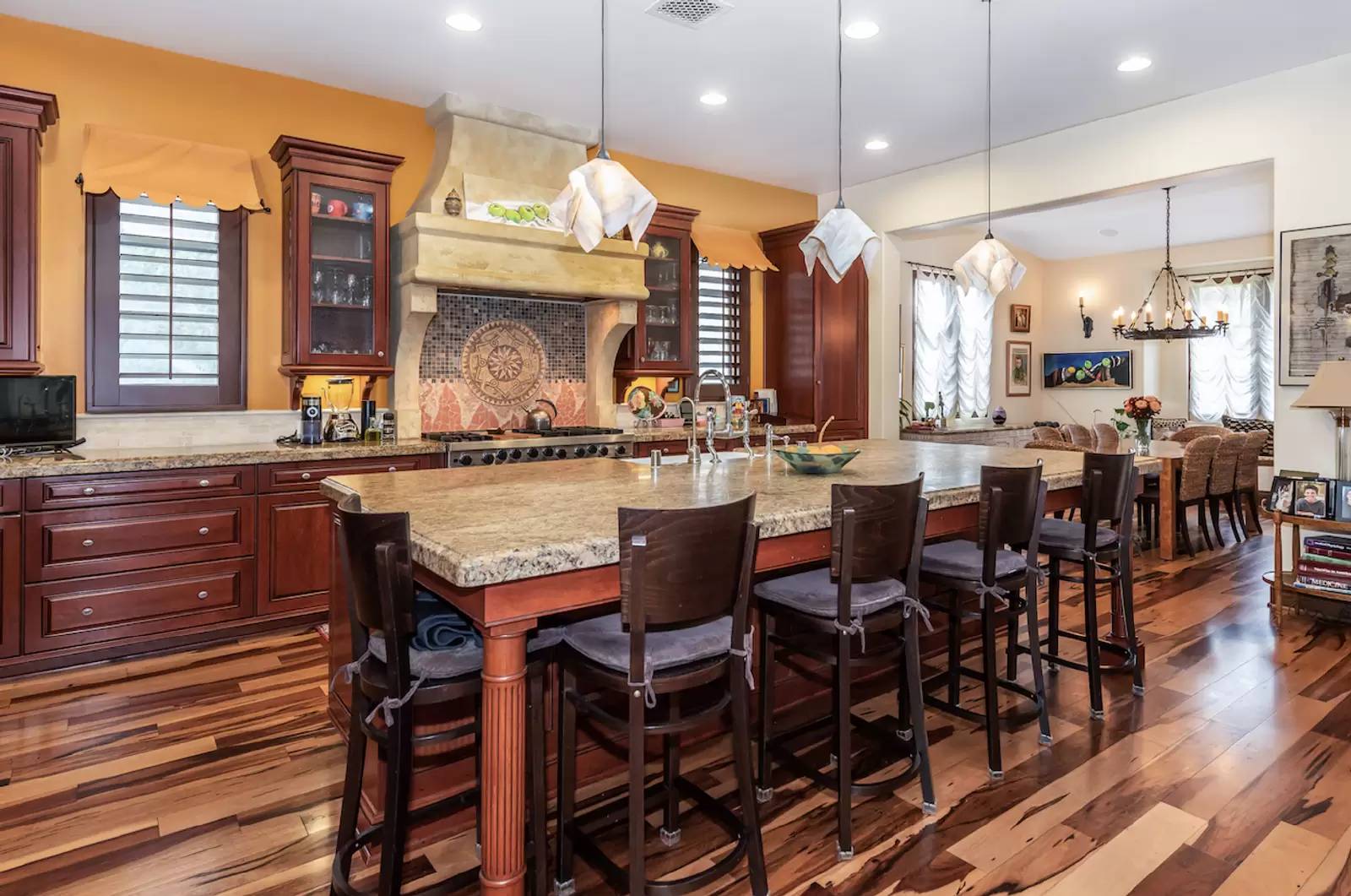 Property Image 6