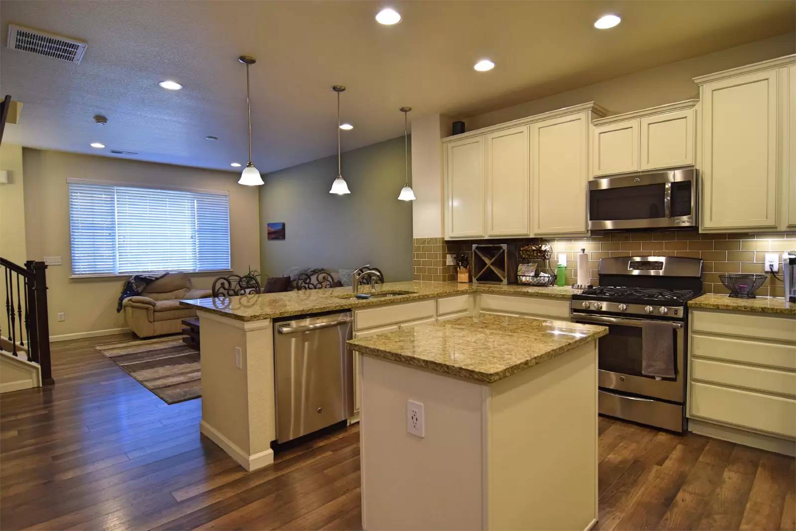 Property Image 7
