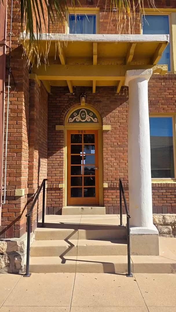 Property Image 1