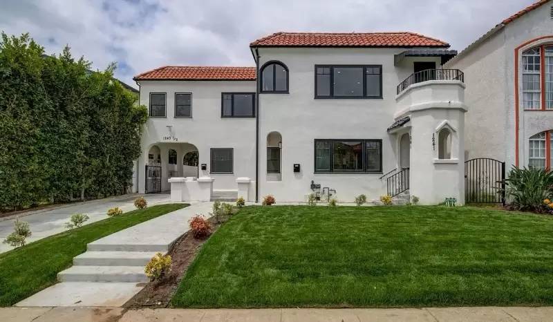 Property Image 1