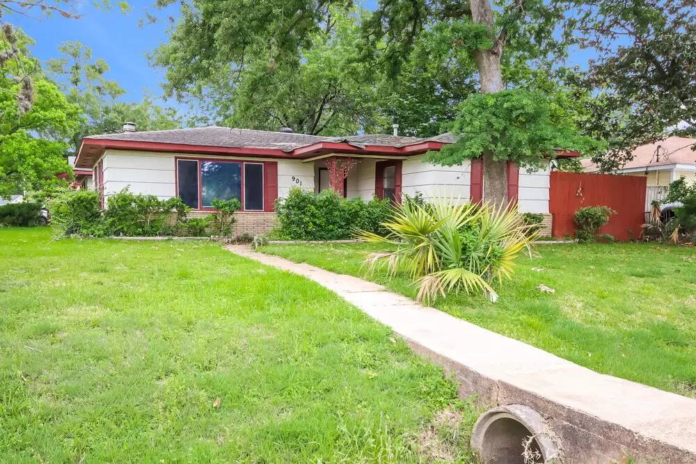 Property Image 1