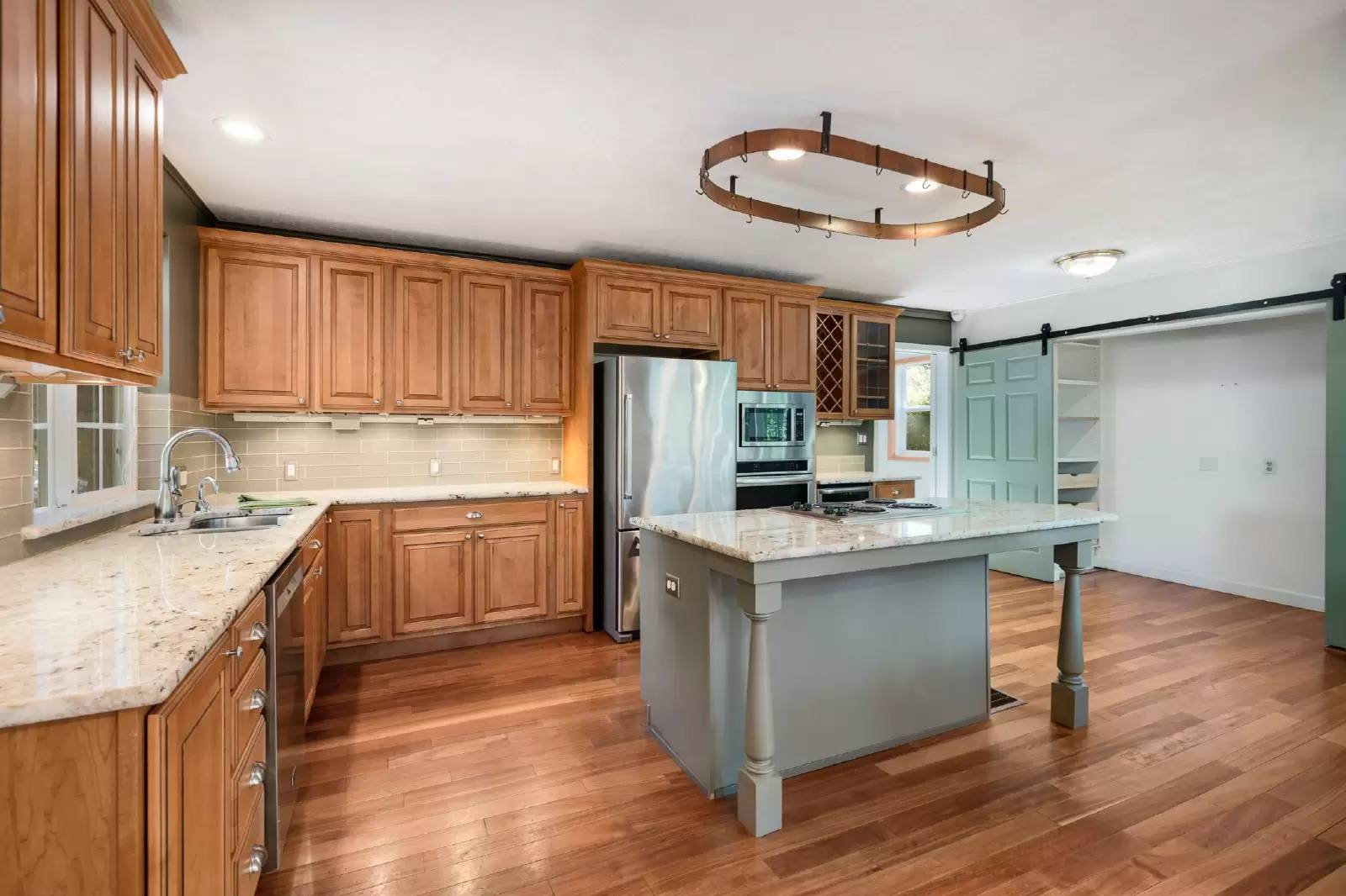 Property Image 8