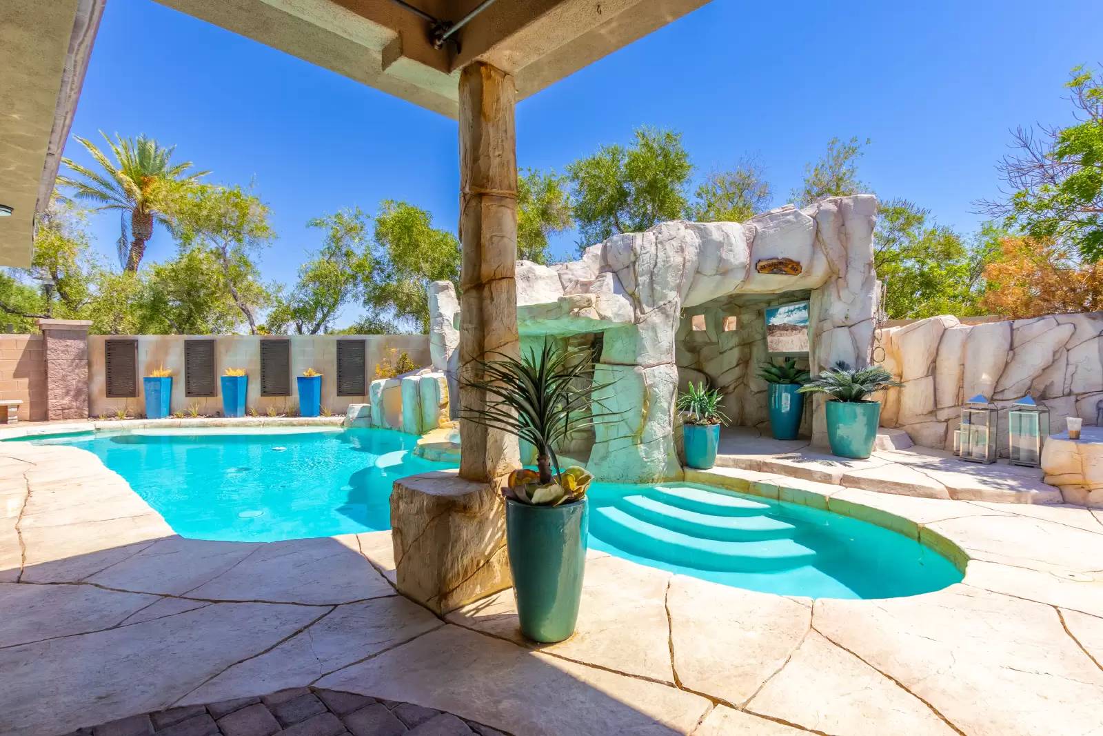 Property Image 11