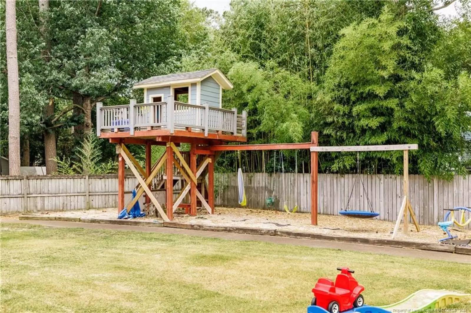 Property Image 8