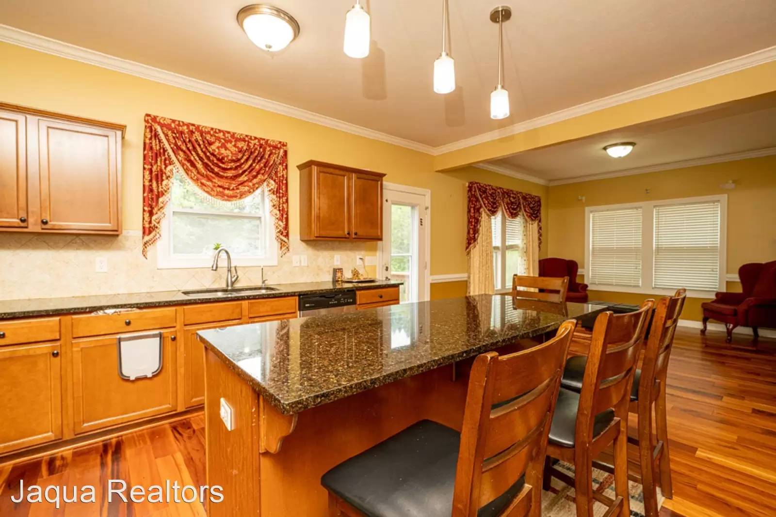 Property Image 6