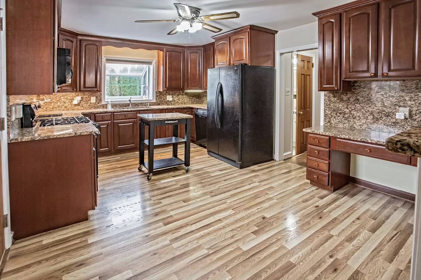 Property Image 38