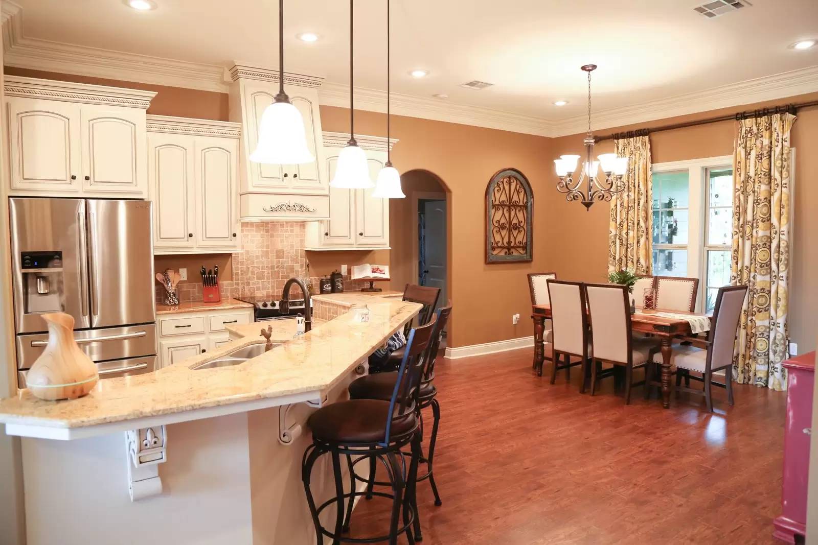 Property Image 8