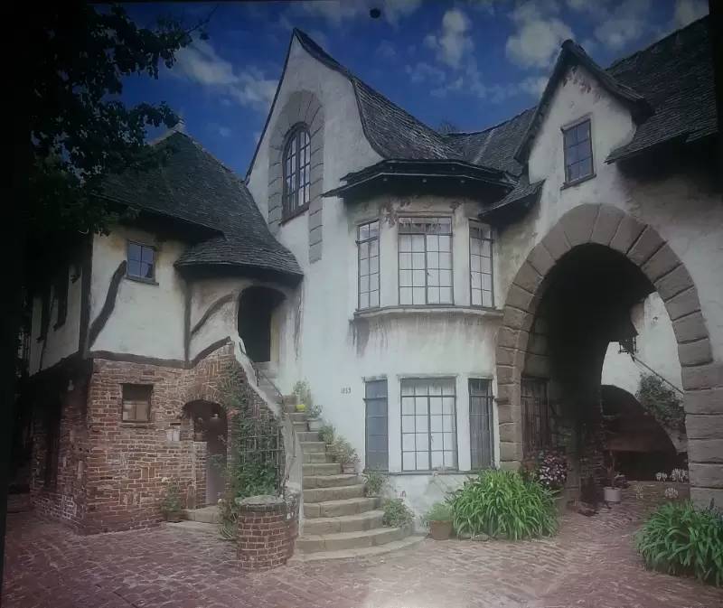 Property Image 12