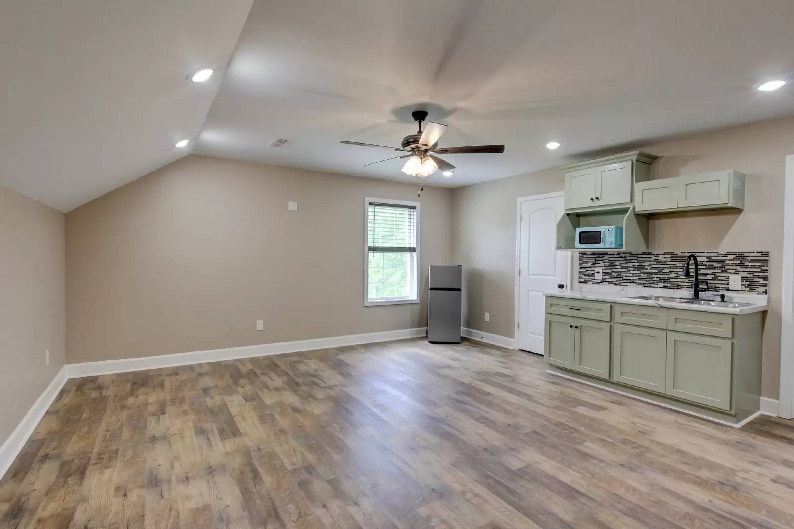 Property Image 80