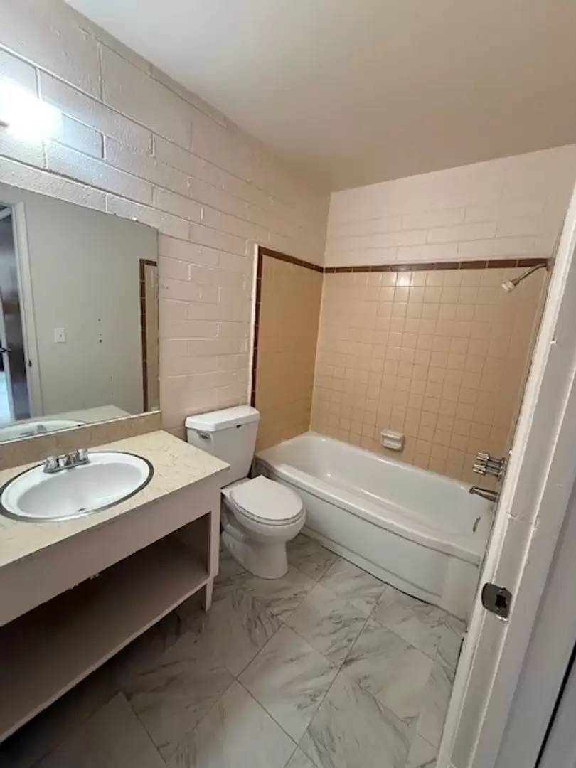 Property Image 76