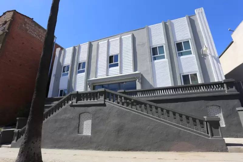 Property Image 1