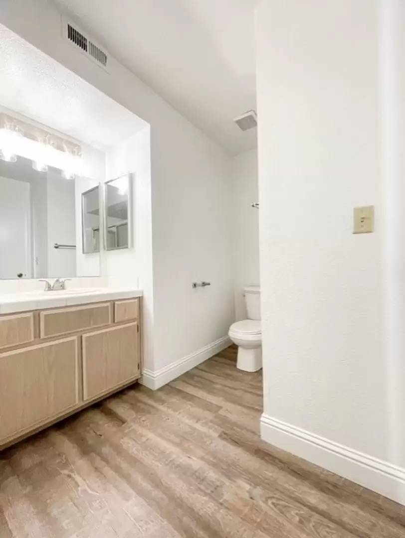 Property Image 111