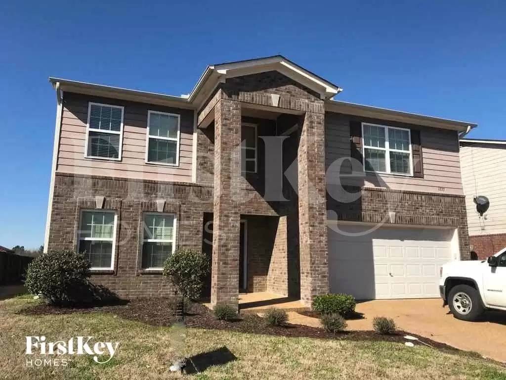 Property Image 1