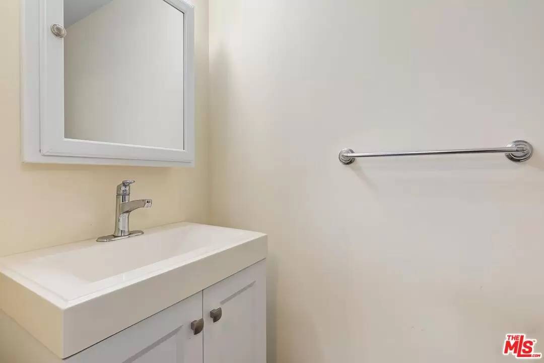 Property Image 64