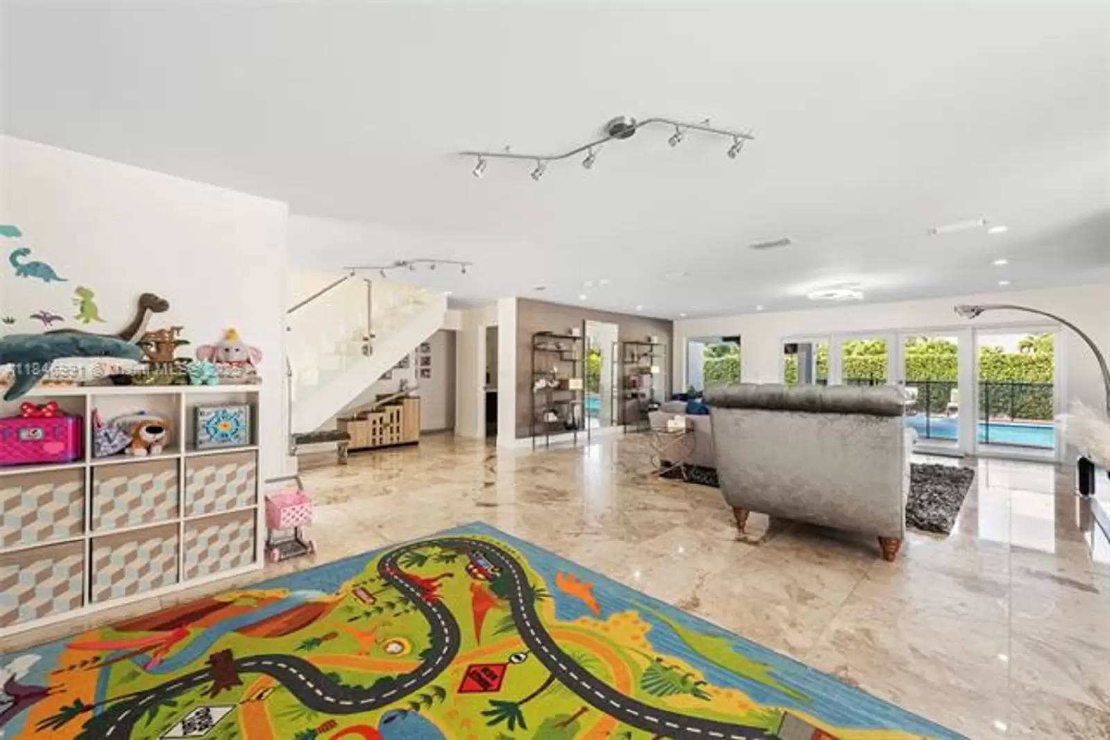 Property Image 27