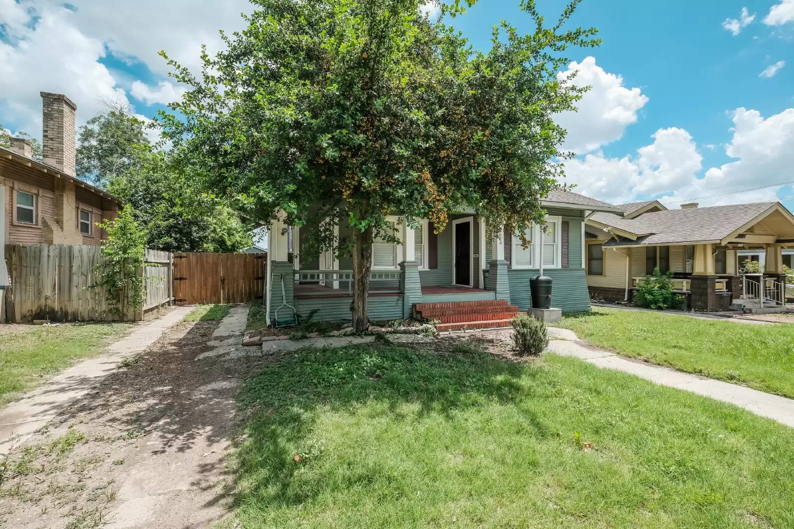 Property Image 4