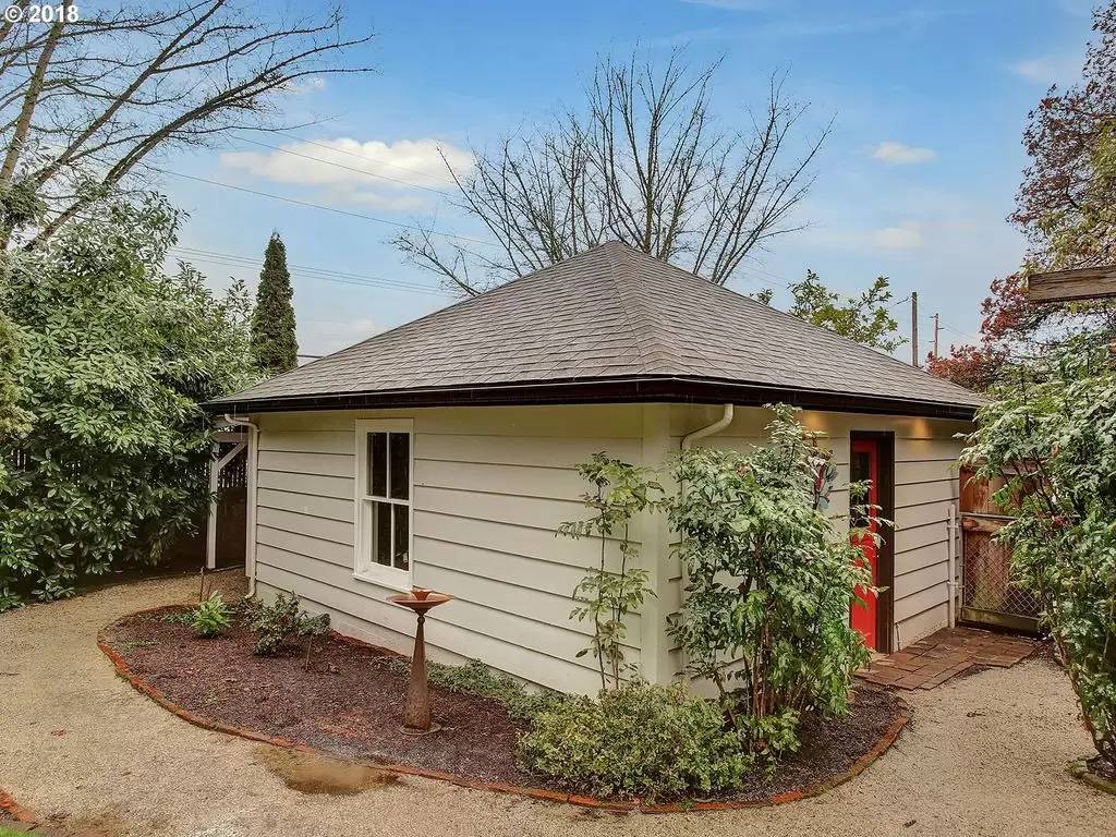Property Image 21