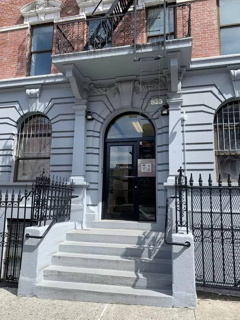 Property Image 6