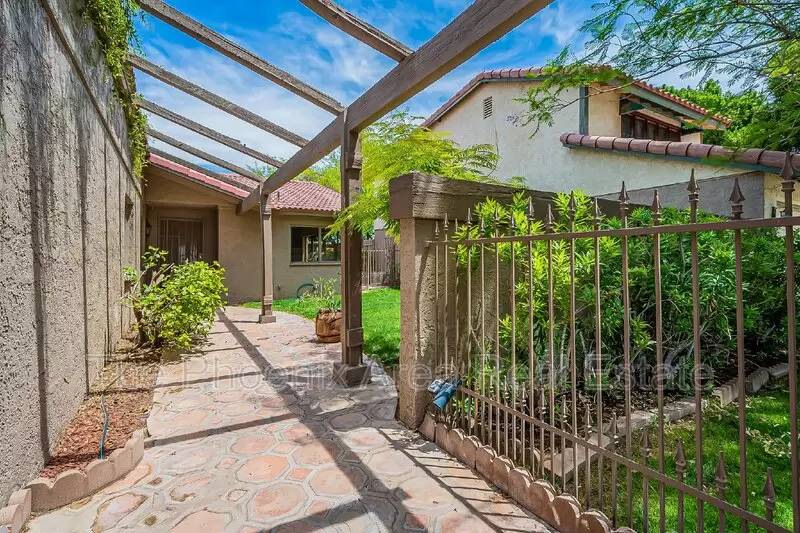 Property Image 37