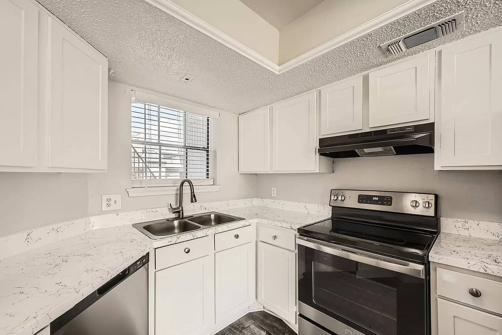 Property Image 167