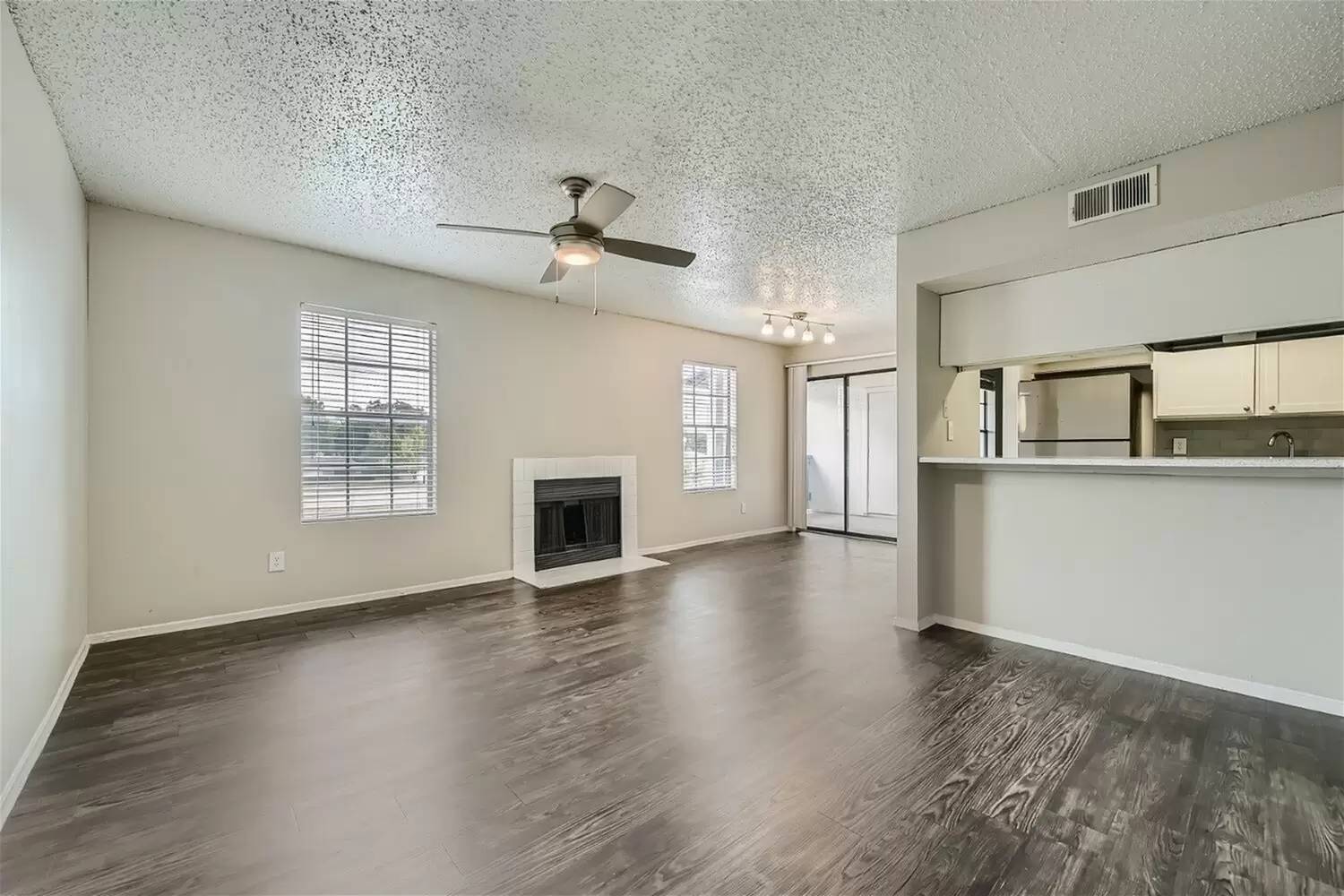 Property Image 140