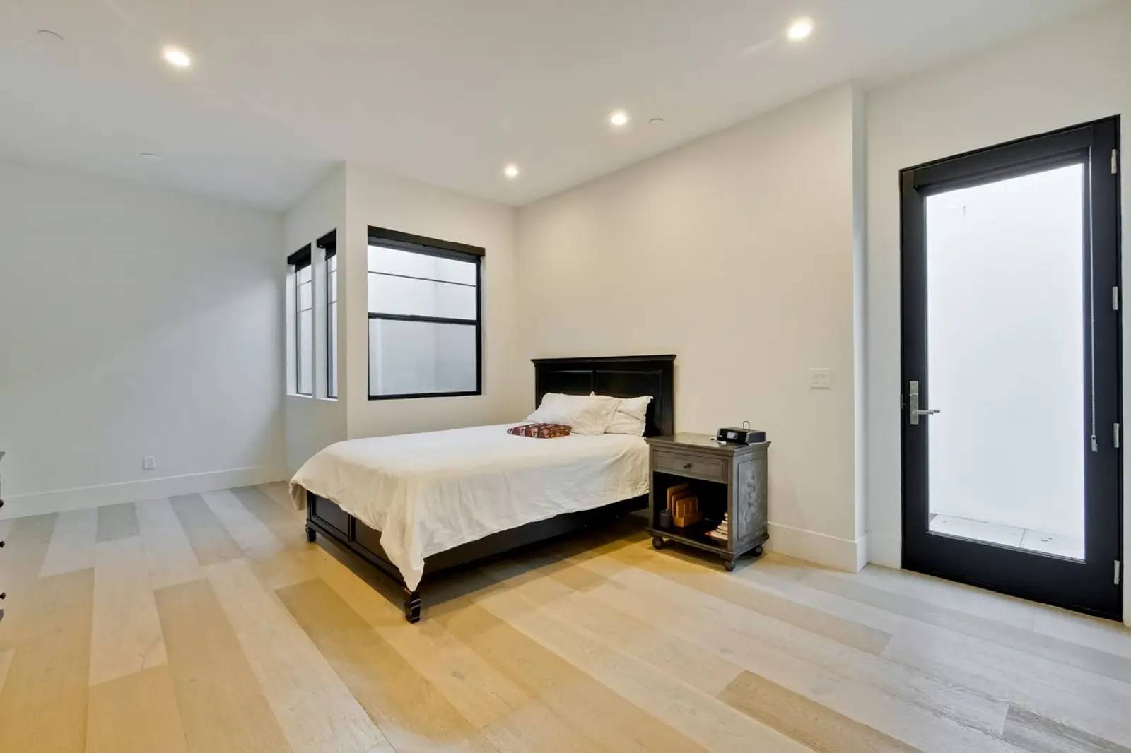 Property Image 76