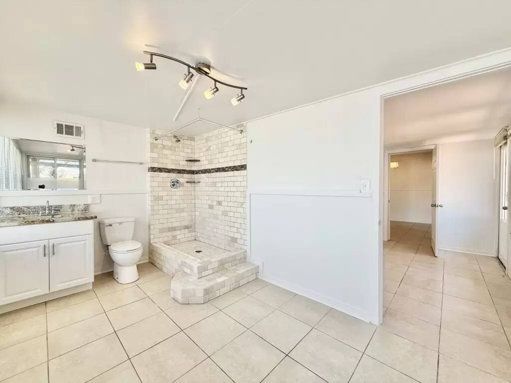 Property Image 58