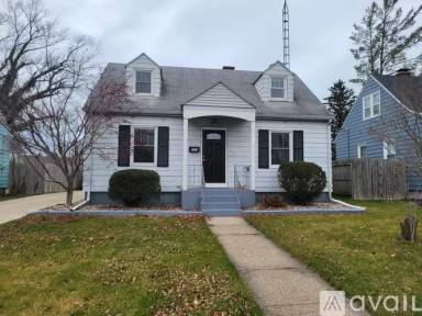 Main picture of 2412 Langley Ave